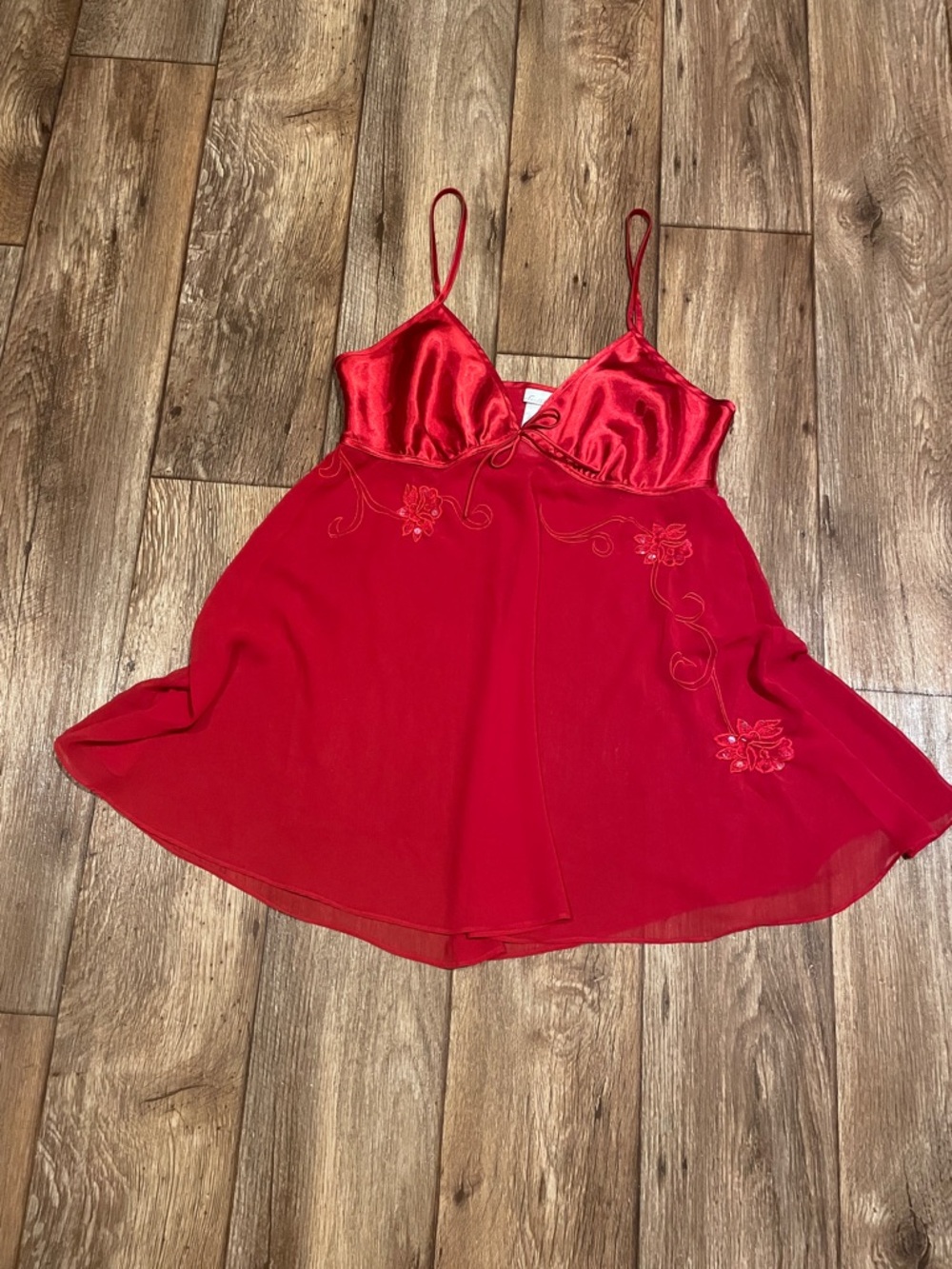 Secret Treasures Red Satin & Chiffon Slip Chemise Woman Size Medium